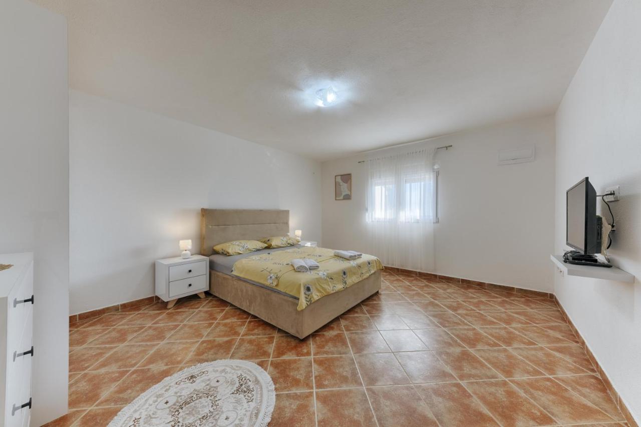 Apartmani Vittoria Bar Esterno foto
